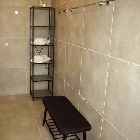 Komfort & Stil Fuer Job & Reise - 6 Personen Apartament